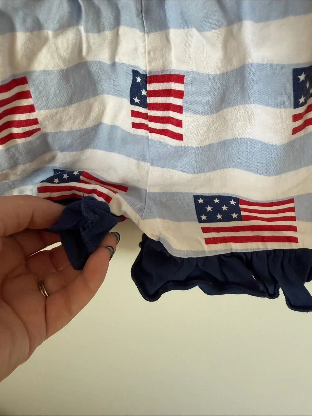 Babeeni Girls 6M 2pc Navy Ruffle Top & Striped USA Shorts Set Elastic